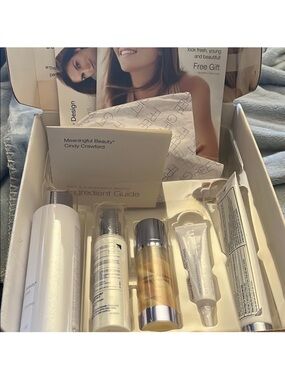Meaningful Beauty Skincare Set in White and Gold Accents